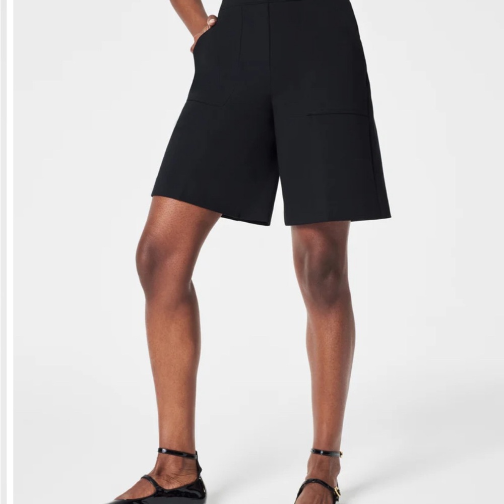 SPANX The Perfect Trouser Short